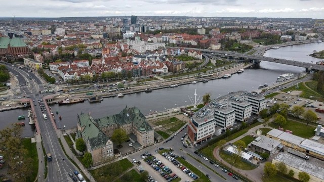 Radni Szczecina zaczęli analizę projektu wydatków i dochodów miasta na przyszły rok.