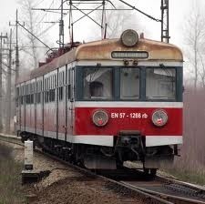 Jako Wojak Szwejk przez Stalową Wolę, Tarnobrzeg i Staszów pojedzie tak zwana jednostka elektryczna.