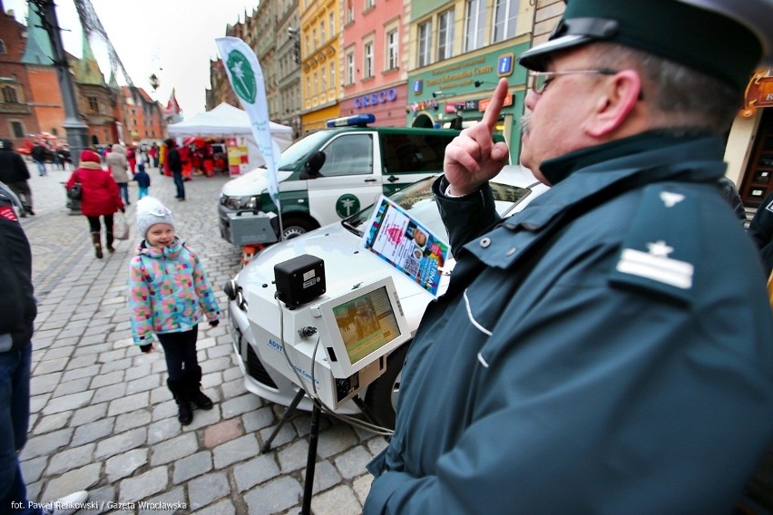 WOŚP we Wrocławiu. Wielka orkiestra zebrała 496 tysięcy (ZDJĘCIA)