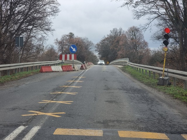 Generalna Dyrekcja Dróg Krajowych i Autostrad we Wrocławiu ogłosiła przetarg na remont wiaduktu nad autostradą A4, który łączy stolicę Dolnego Śląska z Żórawiną.