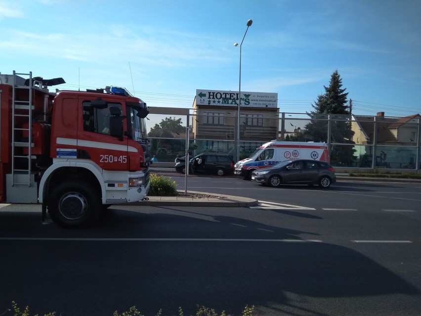 Poznań: Wypadek na ul. Bukowskiej. Dwa auta zderzyły się z...