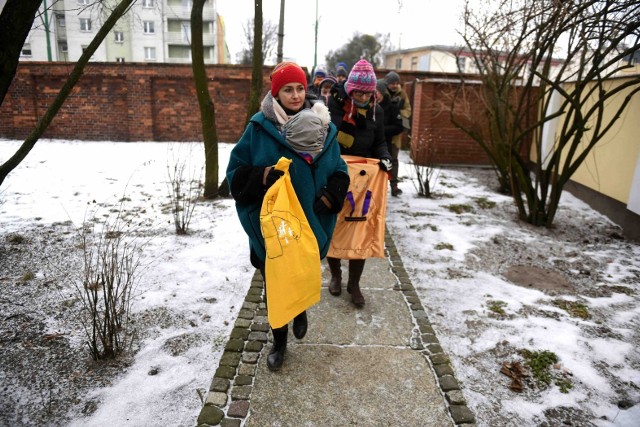 Happening na Malcie: Przynieśli worki na 72 mln zł wywalczone przez Kościół