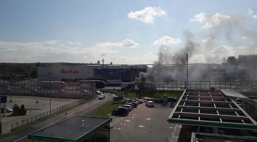 Katowice: Pali się tir na A4 na wysokości Trzech Stawów