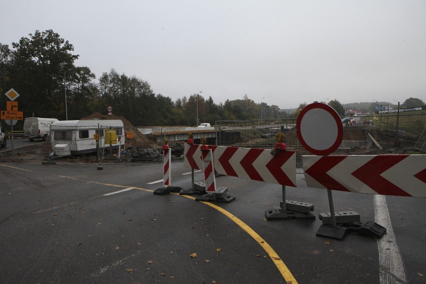Od kilku tygodni trwa budowa nowego mostu nad Słupią w...