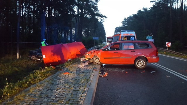 Wypadek w Grodźcu. Nie żyje 19-latek.