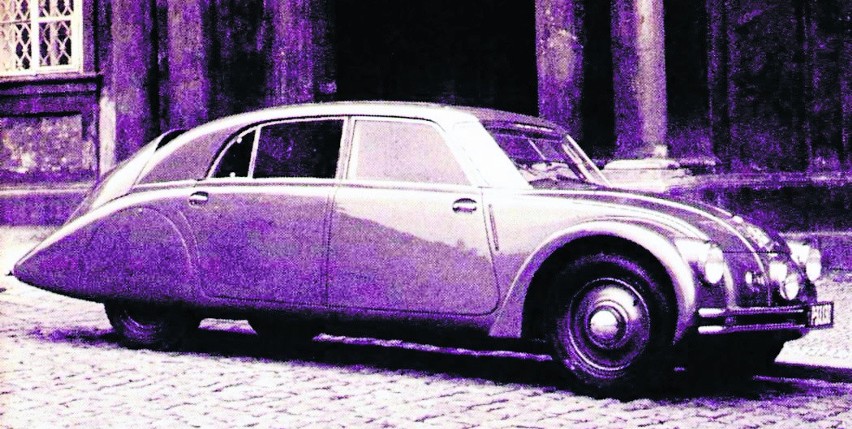 Tatra 77 z 1934 roku - dzieło Hansa Ledwinki i Paula Jaraya