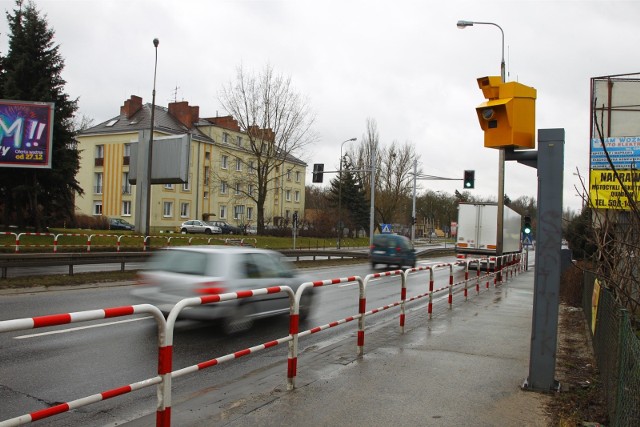 247 fotoradarów będzie wymienionych, ale setka dalszych znajdzie nowe miejsca na polskich drogach.