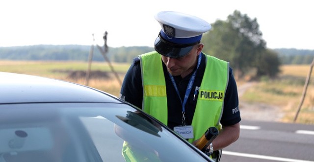 Kierowca forda fiesty wydmuchał aż 2,4 promila alkoholu.