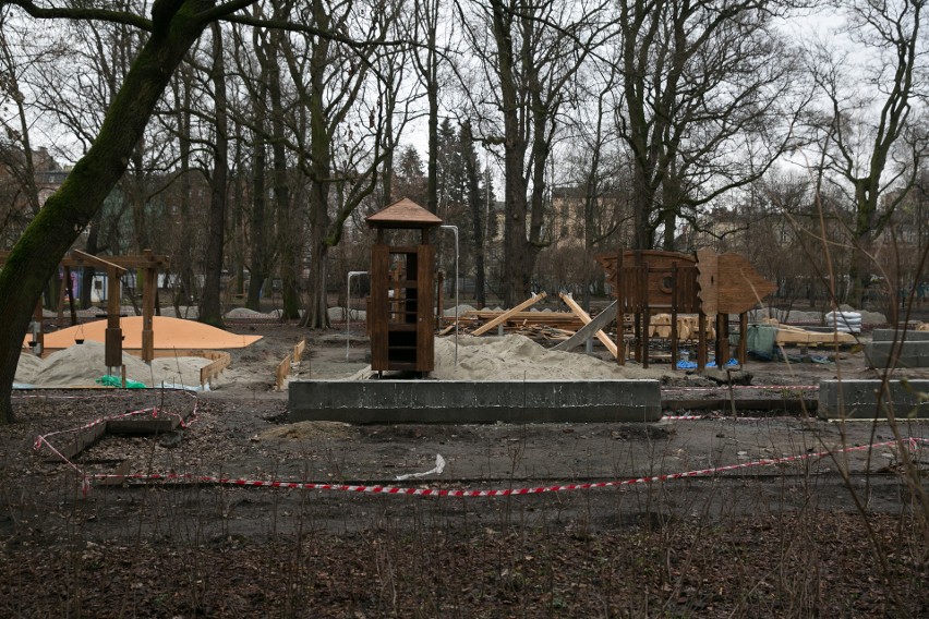 Park Krakowski jak plac budowy. Kiedy koniec remontu?