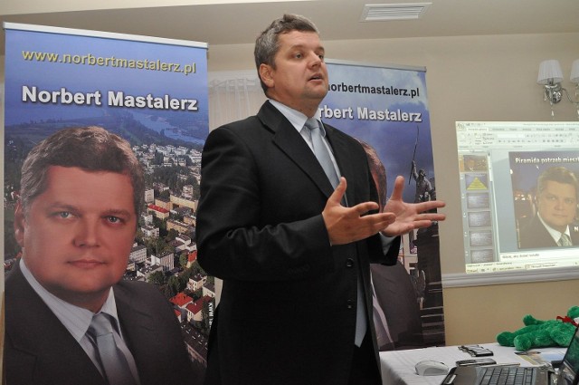Norbert Mastalerz, kandydat Komitetu Wyborczego Wyborców "Tarnobrzeska Lewica&#8221; na prezydenta Tarnobrzega zaprezentował program wyborczy, który powstawał w drodze konsultacji z mieszkańcami naszego miasta.