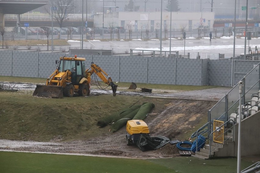 Nowa trybuna na stadionie ŁKS jest już gotowa! Wkrótce montaż oświetlenia [zdjęcia]