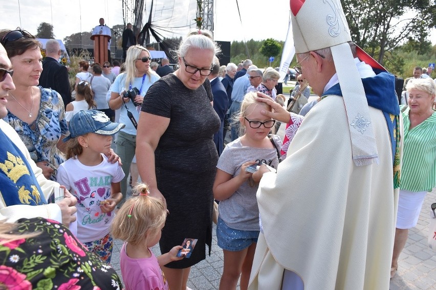 Dożynki w Gołdapi. Rolnicy dziękowali za plony w diecezji ełckiej (zdjęcia)