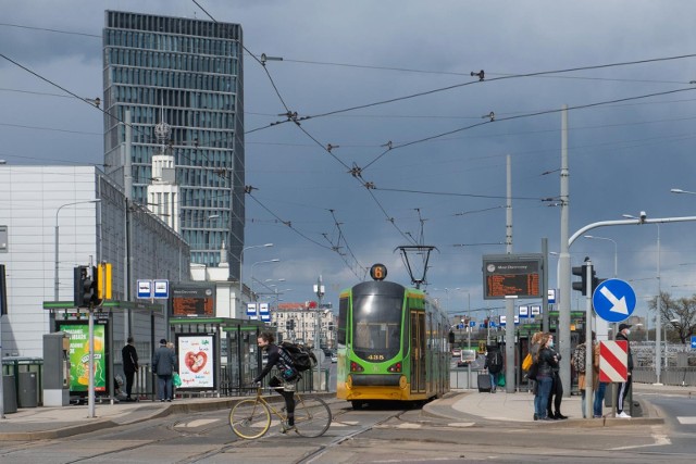 Warto znać obowiązujący rozkład jazdy, żeby nie czekać na przystankach