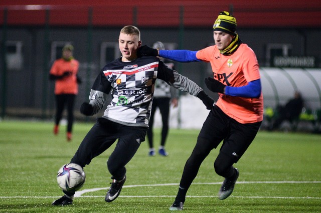 Czarni Jasło - LKS Pustków 5:1Bramki: Marcin Krajewski dwie, Karol Szydło, Patryk Fryc, Maciej Sowa - Dominik Gawryś.