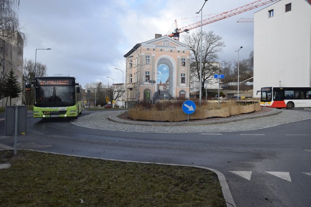 Rondo Zgody nawiązuje swoją nazwą do dawnej nazwy Białego Kościółka.