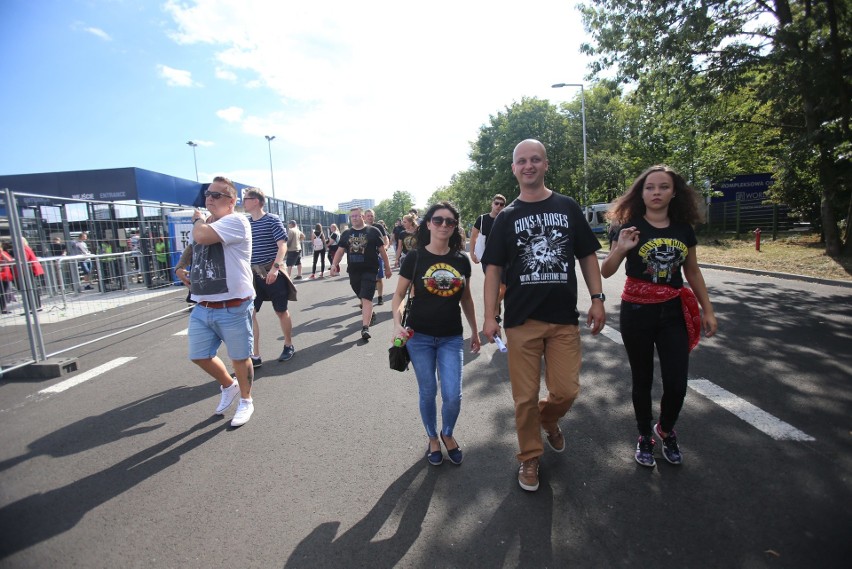 Guns N' Roses: kolejka do wejścia na stadion