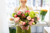 Kwiaty na Dzień Matki w okazyjnych cenach. Jakie kwiaty kupisz i za ile? Sprawdzam ceny kwiatów ciętych i doniczkowych w marketach
