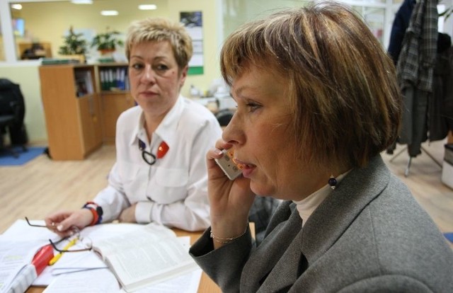 Anna Lewko (z lewej) i Magdalena Angulska podczas redakcyjnego dyżuru.