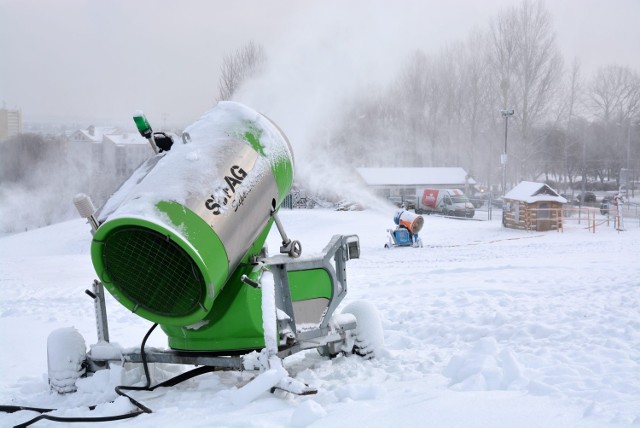 Globus Ski ruszy na początku 2015 roku. Miłośnicy zimowych sportów mają do dyspozycji m.in. trasy narciarskie, saneczkowe.