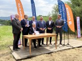 Powstanie nowe połączenie S52 z drogami w Grodźcu Śląskim. Minister Andrzej Adamczyk podpisał Program Inwestycji 