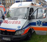 Personel szpitala z Kamienia Pormorskiego odpowie za pozostawienie chorego na korytarzu. Pacjent umarł