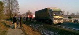 Z ostatniej chwili: ciężarówka zablokowała jeden pas ruchu na "dwunastce" (zdjęcia)