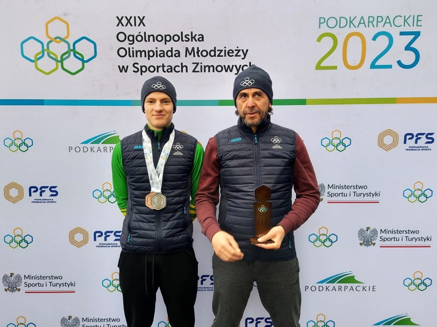 Roch Maliczowski zdobył w niedzielę dwa medale. Na zdjęciu z...