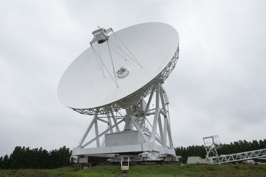 Ponad półtora miliona złotych na modernizację radioteleskopu w podtoruńskich Piwnicach dla Centrum Astonomii Uniwersytetu Mikołaja Kopernika