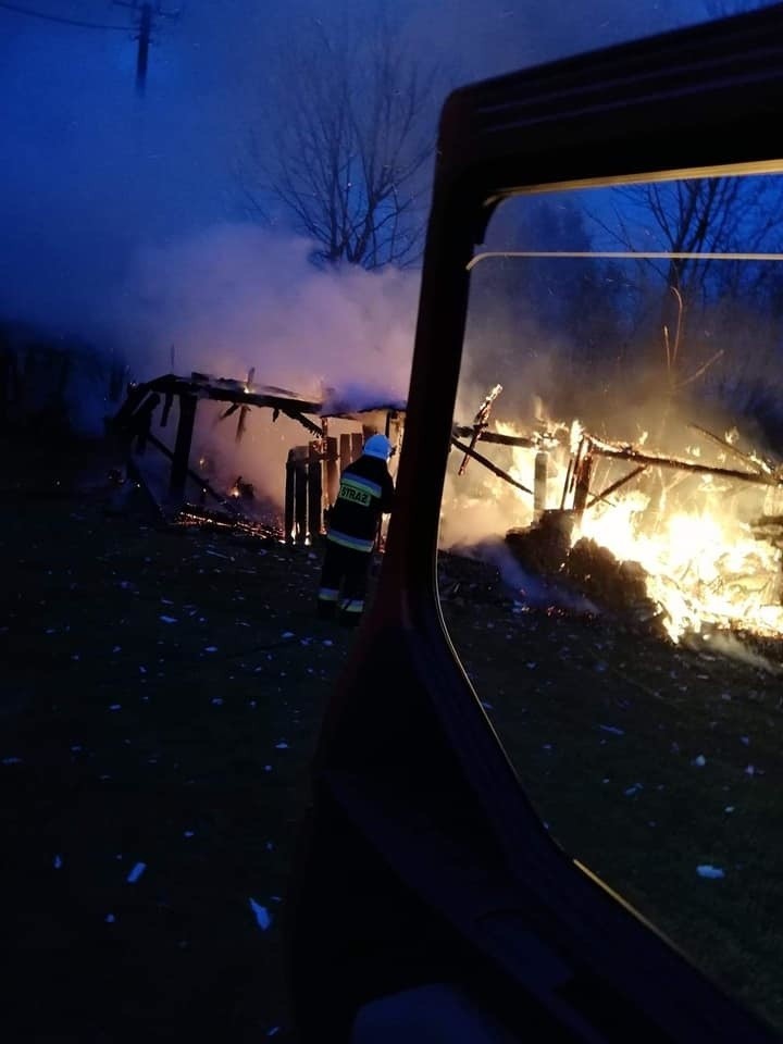 W sobotę przed godz. 16 wybuchł pożar w miejscowości Wylewa...