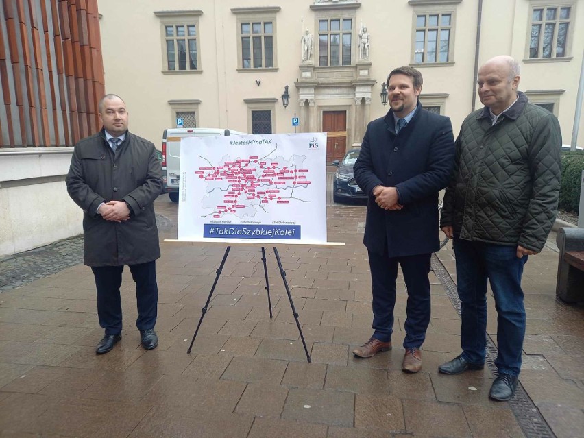 Kraków. Klub Radnych Prawo i Sprawiedliwość zaprezentował rozwiązania komunikacyjne dla miasta