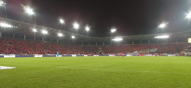 18.03.2017 lodz .otwarcie nowego stadionu pilkarskiego w lopdzi na ktorym swoje mecze bedzie rozgrywal widzew lodz.meczem otwarcia stadionu blo spotkanie widzew lodz-motor lubawa.nz. pilka nozna , mecz , stadion , kibice , otwarcie , fot.szymczak krzysztof / polska press *** local caption *** lodz dziennik lodzki