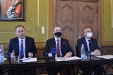 Burza na Kaszubach. Konferencja w sprawie obcięcia subwencji na naukę języków mniejszościowych