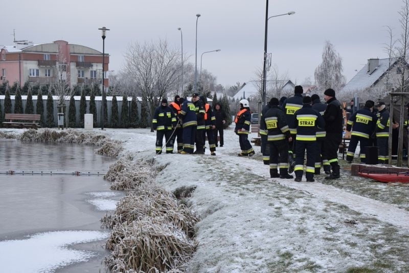 Strażacy z jednostki w Radziejowie oraz druhowie ochotnicy...