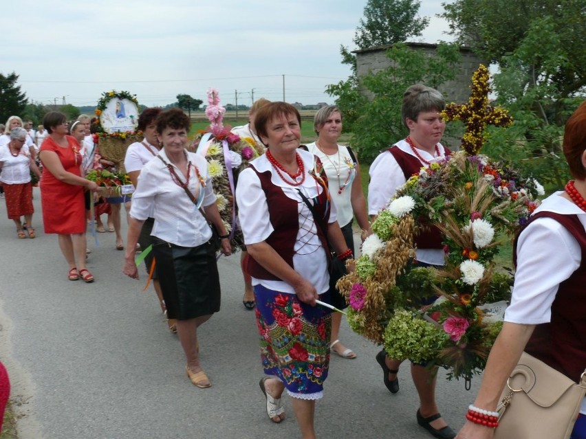 Dożynki w Zagórzu z wystawą sprzętu rolniczego [ZDJĘCIA]