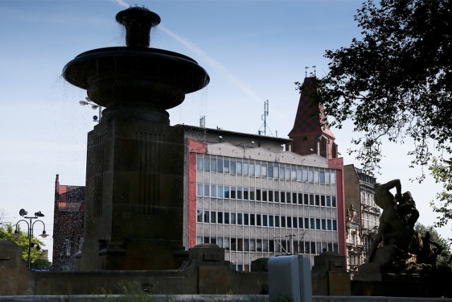 Od piątku, 1 kwietnia czynne będą wrocławskie fontanny. We Wrocławiu Zarząd Dr&oacute;g i Utrzymania Miasta opiekuje się dziewięcioma wodotryskami