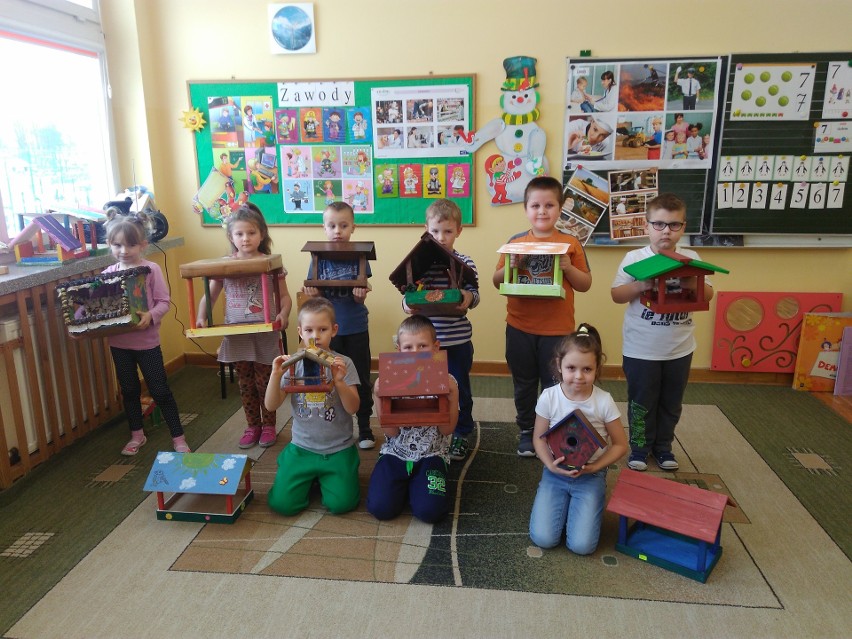 Szydłowiec. Przedszkolaki uczestniczyły w rodzinnym konkursie na wykonanie karmnika