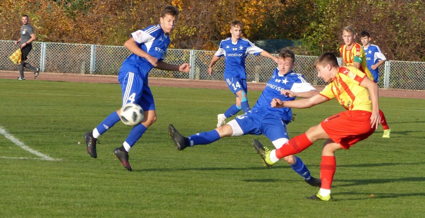 Piłkarze Korony Kielce pokonali Wisłę Kraków 8:1 w Centralnej Lidze Juniorów do 17 lat [WIDEO, ZDJĘCIA]