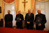 5 mln złotych na dalszą rewitalizację w katedrze w Przemyślu i zespole pałacowo-parkowym w Maćkowicach [ZDJĘCIA]