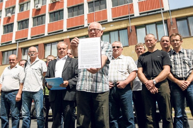 W czerwcu ub. roku grupa pracowników protestowała pod rzeszowską siedzibą UKS. Wtedy wydawało się, że sprawa zakończy się pomyślnie dla nich i ich zakładu