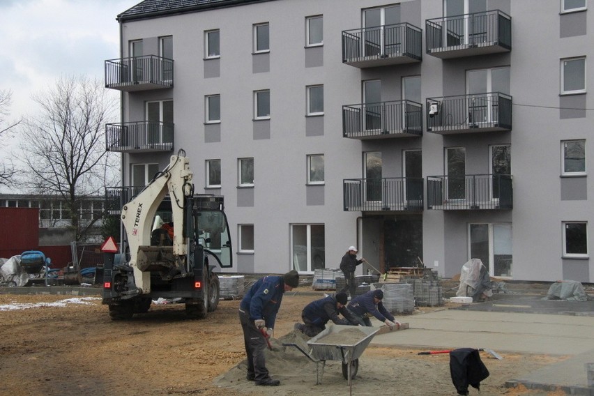 Blok z nowymi mieszkaniami powstał w dzielnicy Ząbkowice