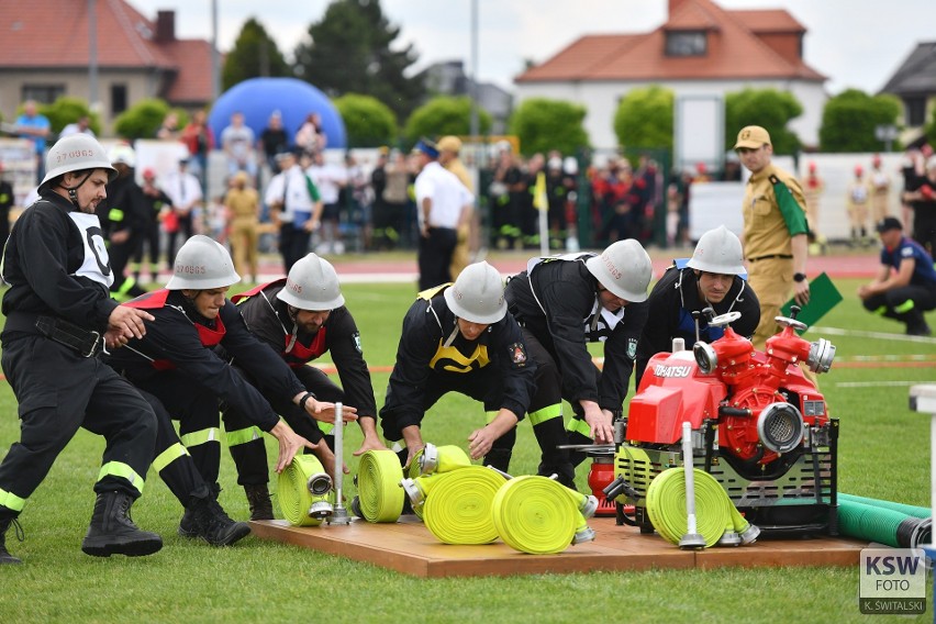 W zawodach strażackich w Oleśnie wystartowało 39 drużyn z...