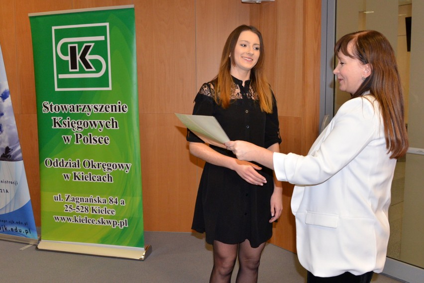 W Kielcach poznaliśmy laureatów Konkursu Wiedzy z Rachunkowości (ZDJĘCIA)