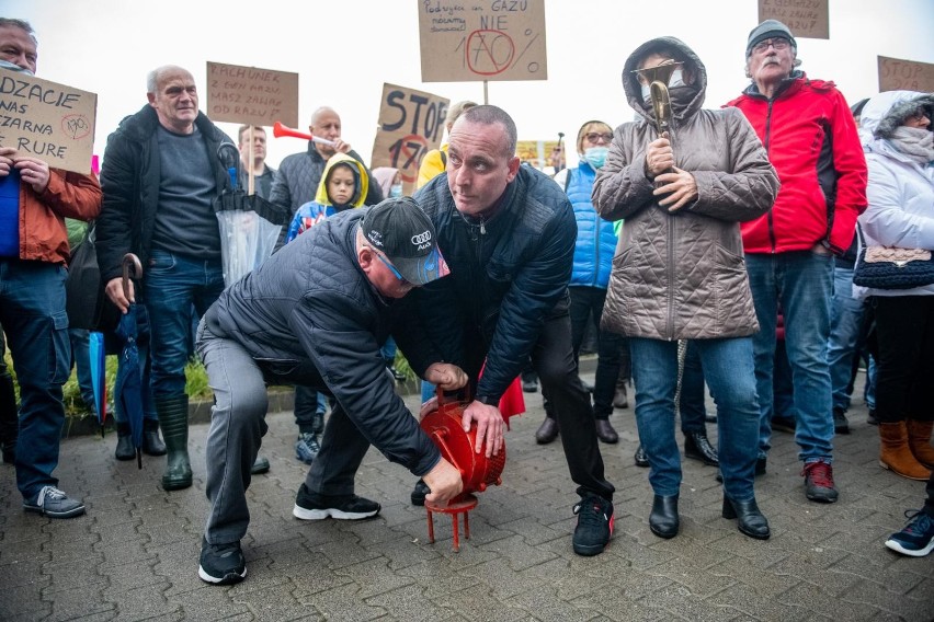 Protest przeciwko podwyżkom cen gazu w G.EN. Gaz Energia....