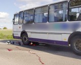 Janowo: Wypadek motorowerzysty. Autobus staranował jednoślad (zdjęcia)