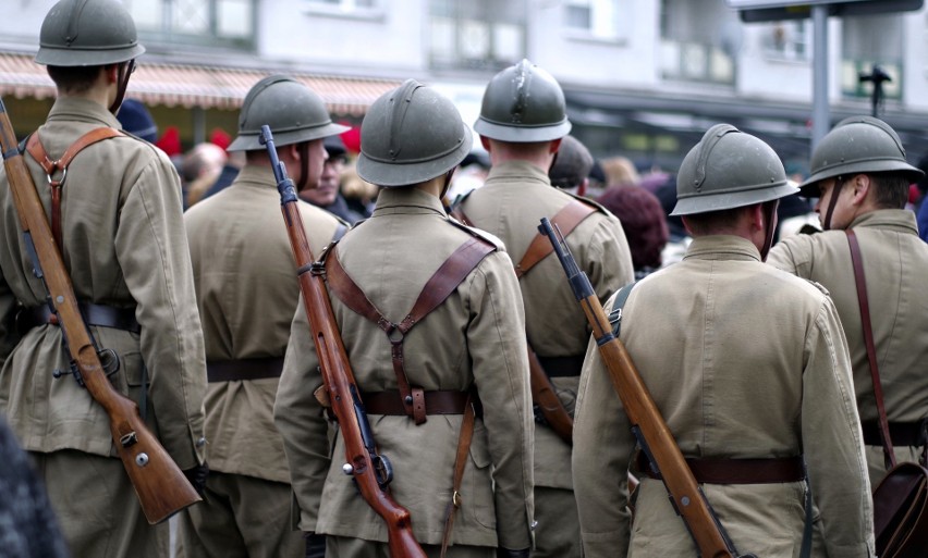 100. rocznica Bitwy Warszawskiej. Czy Polacy byliby teraz gotowi umierać za ojczyznę? Bardziej niż Niemcy