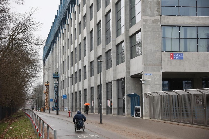 Trwa przebudowa stadionu Wisły na igrzyska europejskie. Widać postęp prac [ZDJĘCIA]