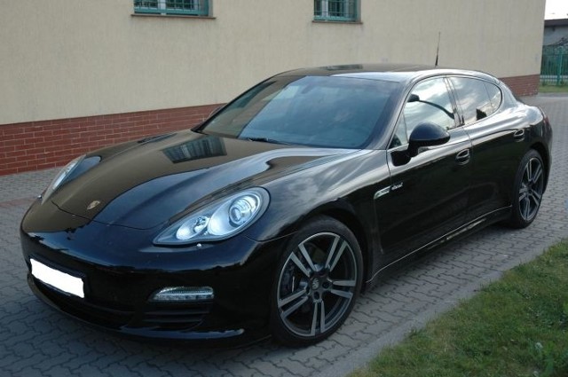 Porsche panamera zatrzymane.