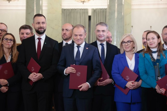 Szef rządu na nagraniu wymienił realizację niektórych obietnic wyborczych.