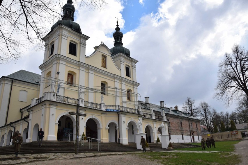 Sanktuarium Matki Bożej w Kalwarii Pacławskiej. Atrakcyjnie...