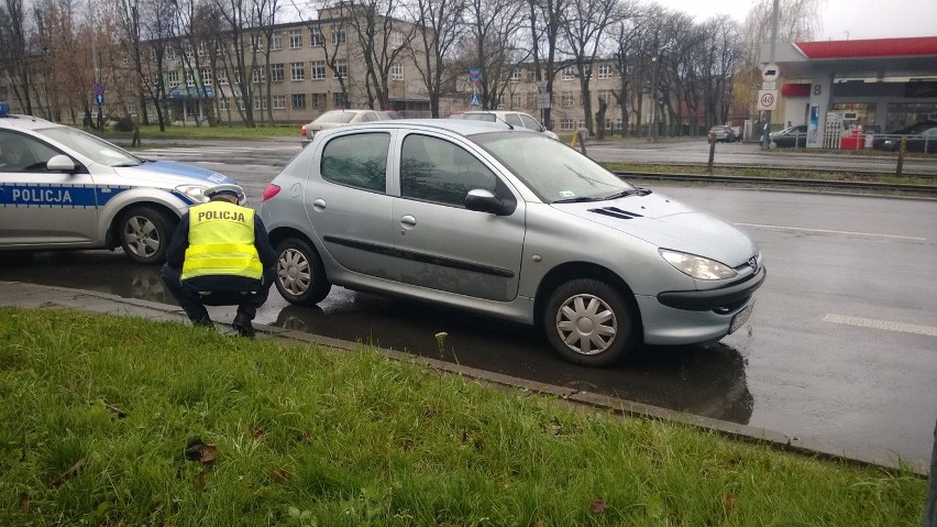 Wypadek na al. Politechniki. Potrącona staruszka na pasach [zdjęcia]